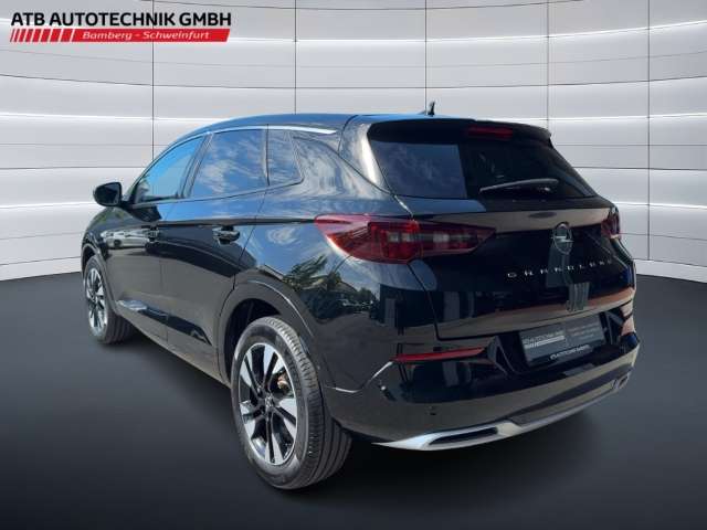 Fahrzeugbild eines Opel Grandland X