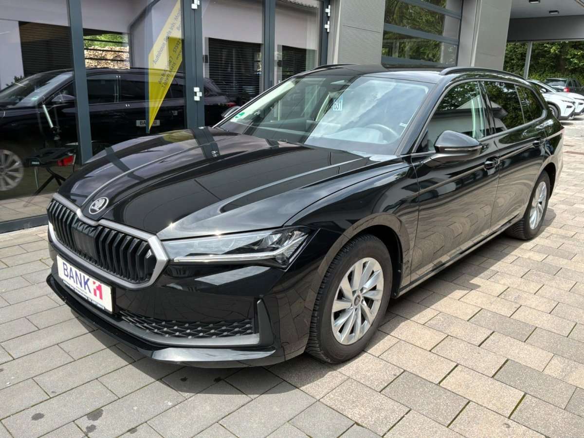 Fahrzeugbild eines Skoda Superb