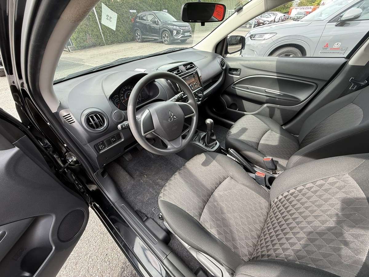 Fahrzeugbild eines Mitsubishi Space Star