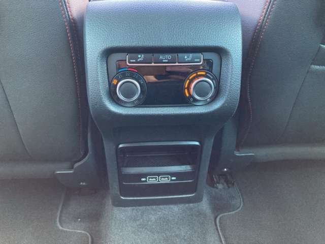 Fahrzeugbild eines SEAT Alhambra