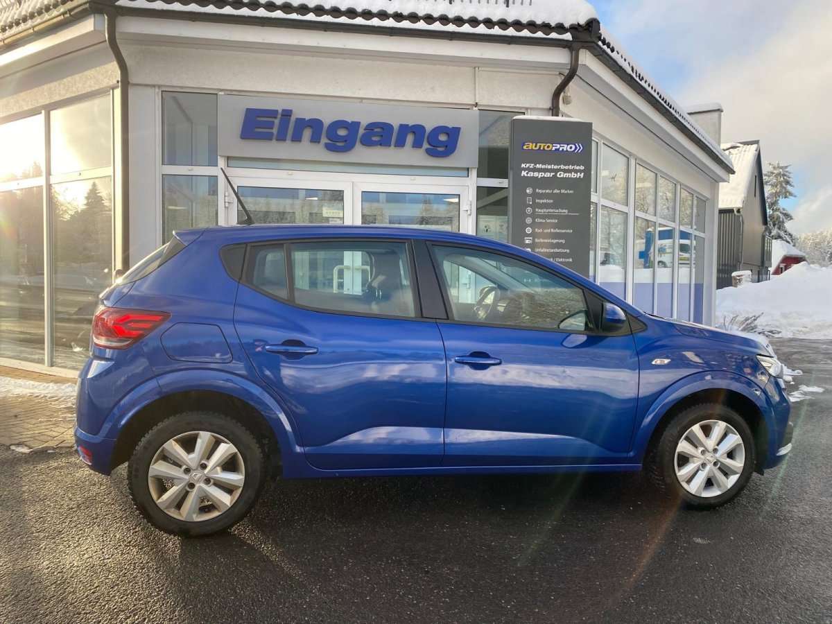 Fahrzeugbild eines Dacia Sandero