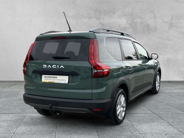 Fahrzeugbild eines Dacia Jogger