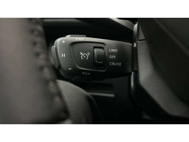 Fahrzeugbild eines Peugeot 5008