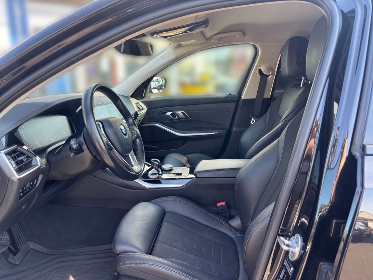 Fahrzeugbild eines BMW 3er-Reihe