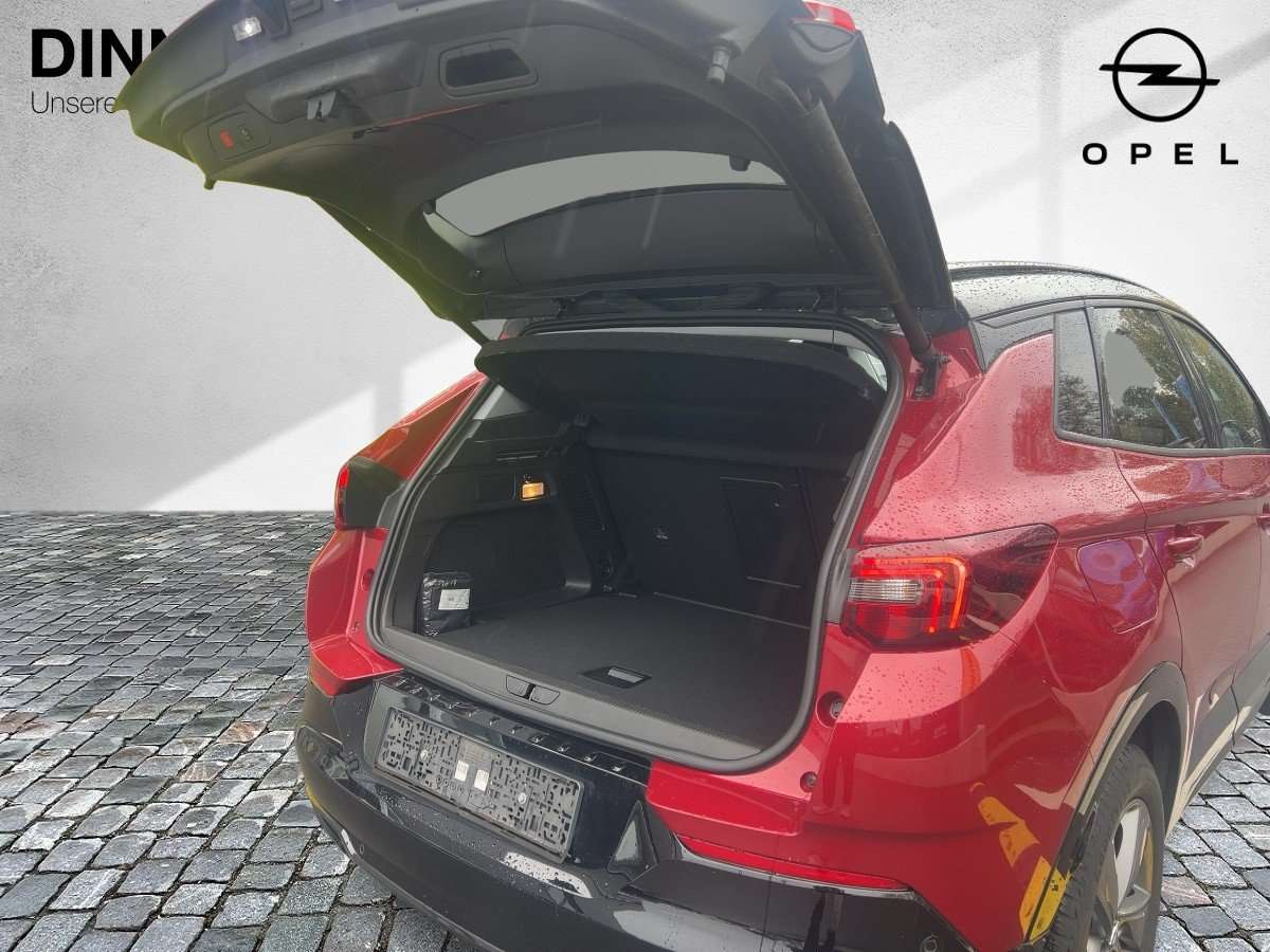 Fahrzeugbild eines Opel Grandland X