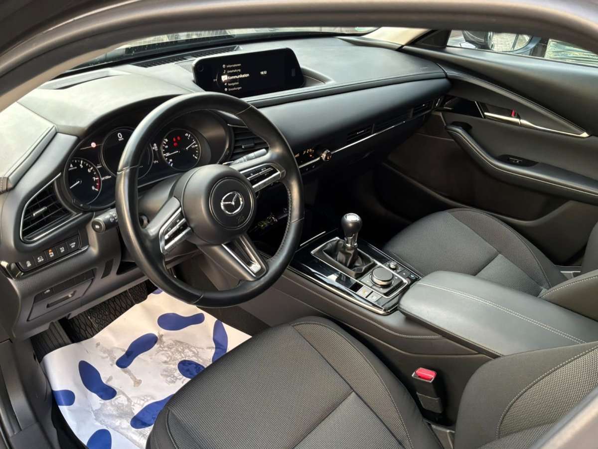 Fahrzeugbild eines Mazda CX-30