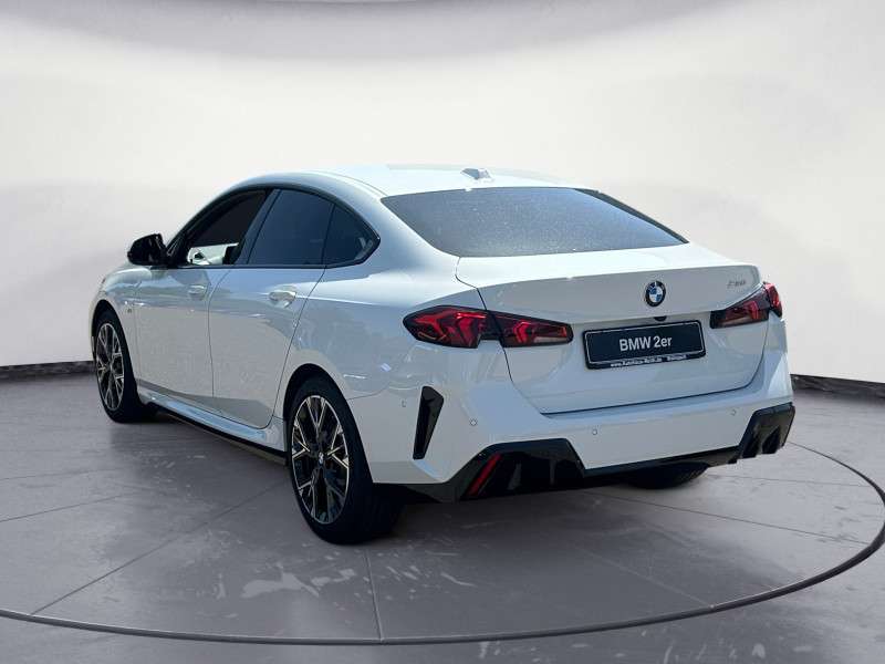 Fahrzeugbild eines BMW 2er-Reihe