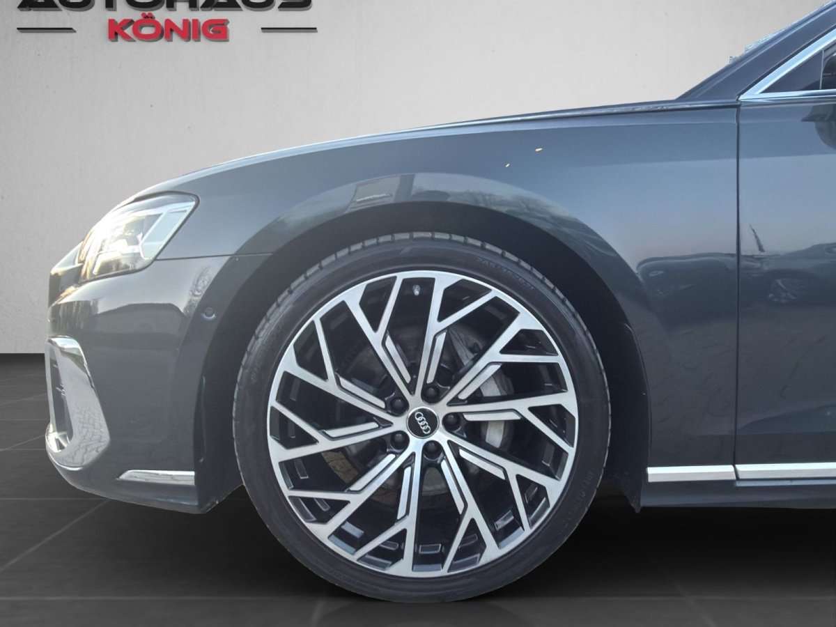 Fahrzeugbild eines Audi A8