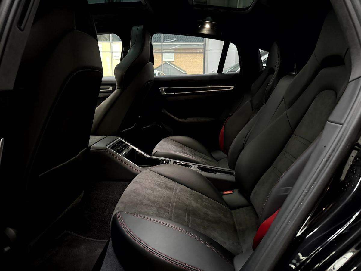 Fahrzeugbild eines Porsche Panamera