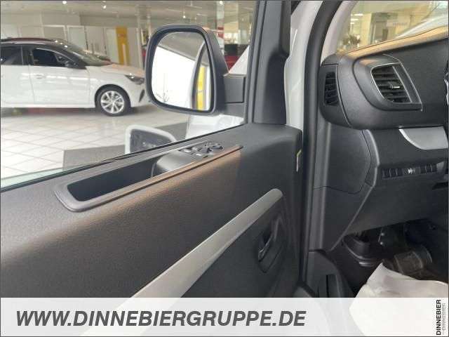 Fahrzeugbild eines Opel Vivaro