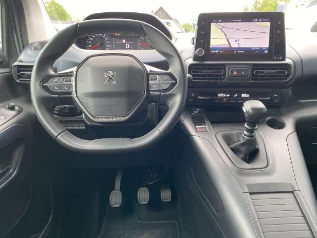 Fahrzeugbild eines Peugeot Rifter