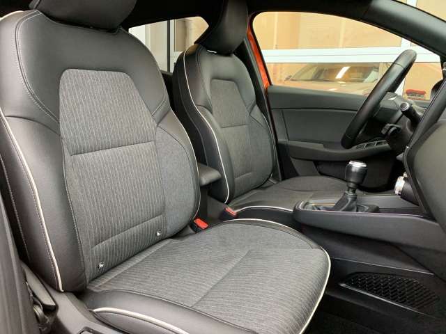 Fahrzeugbild eines Renault Clio