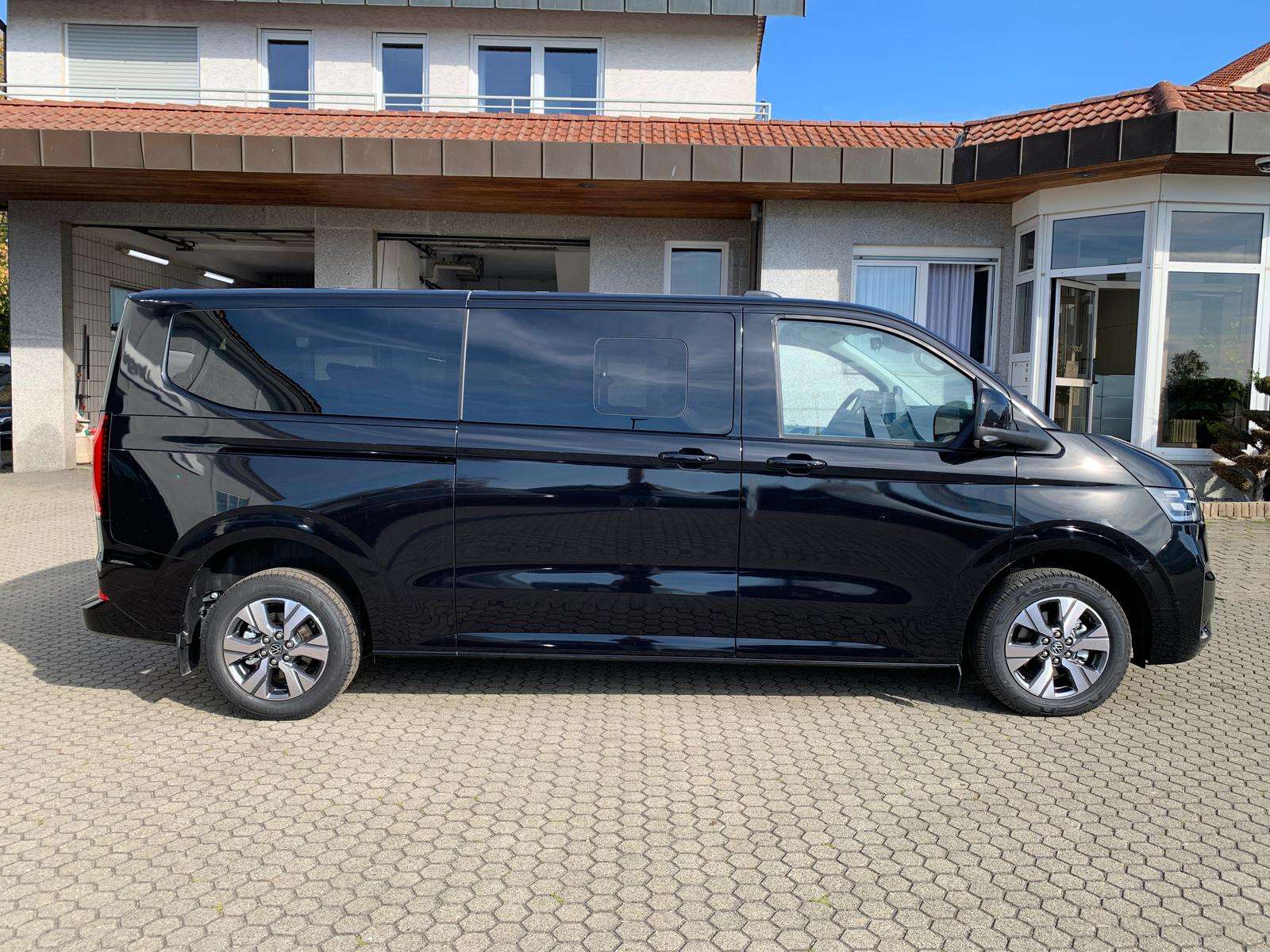 Fahrzeugbild eines Volkswagen Caravelle