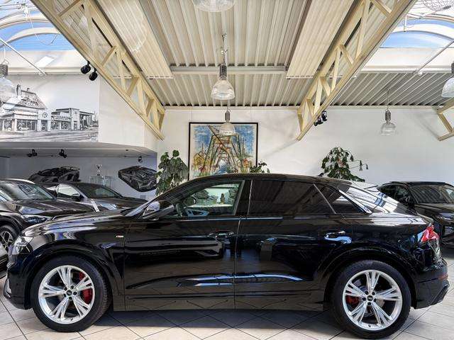 Fahrzeugbild eines Audi Q8
