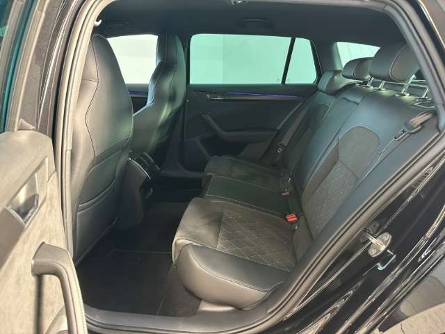 Fahrzeugbild eines Skoda Superb