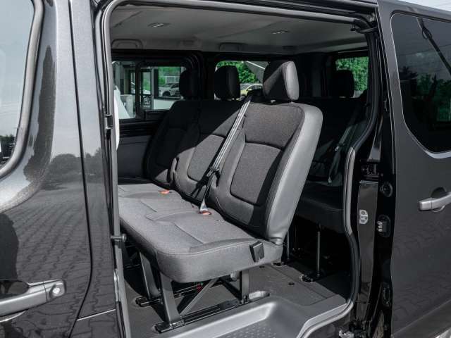 Fahrzeugbild eines Nissan Primastar