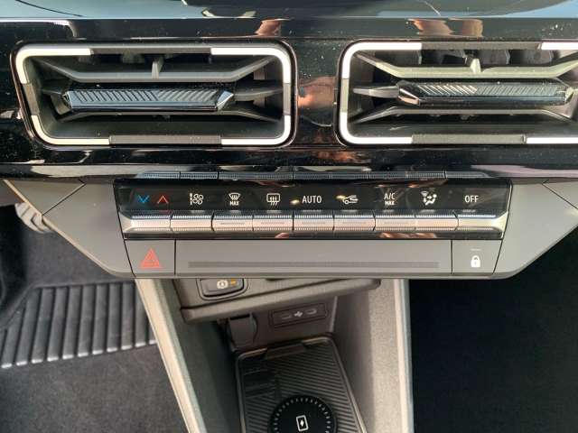 Fahrzeugbild eines Renault 5 E-TECH