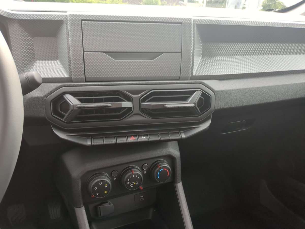 Fahrzeugbild eines Dacia Duster
