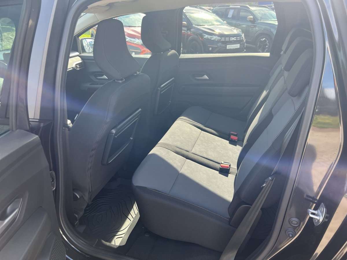 Fahrzeugbild eines Dacia Jogger