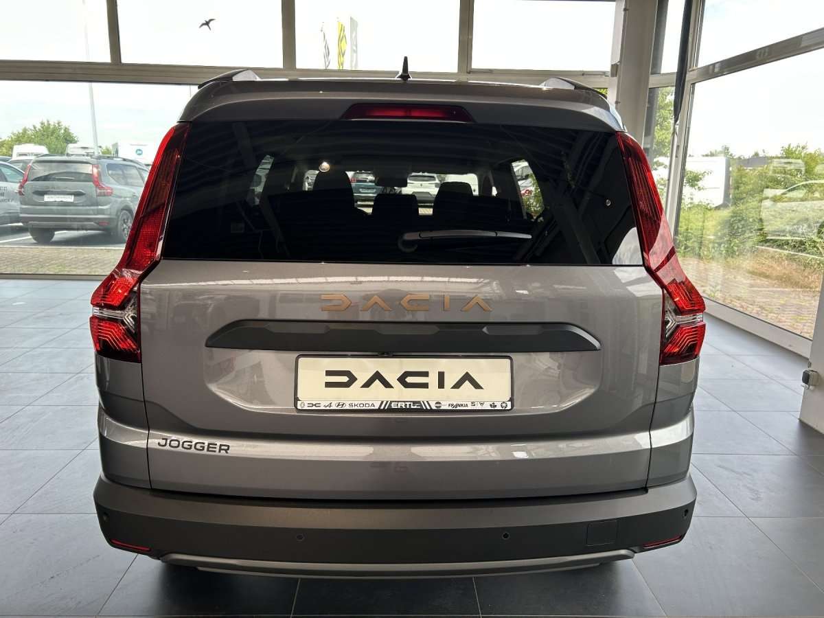 Fahrzeugbild eines Dacia Jogger