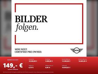 Schräge Frontansicht auf einen MINI COOPER , freigestellt