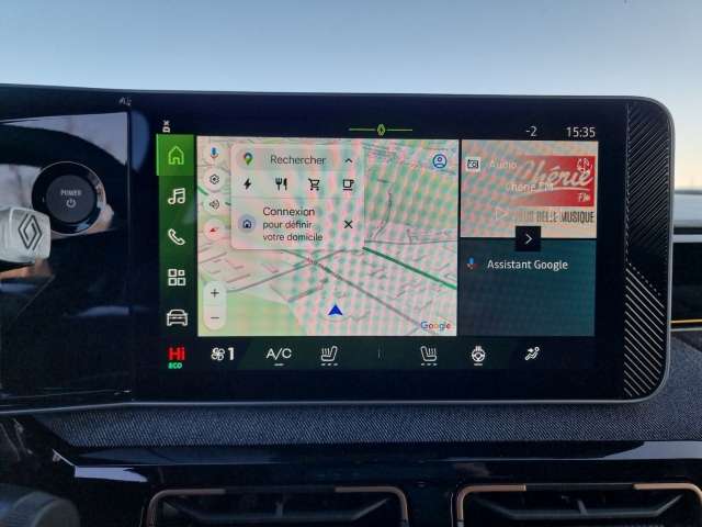 Fahrzeugbild eines Renault 4 E-TECH