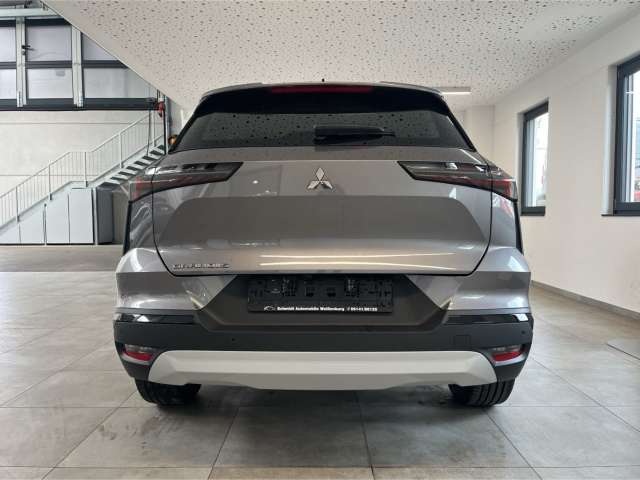 Fahrzeugbild eines Mitsubishi Grandis