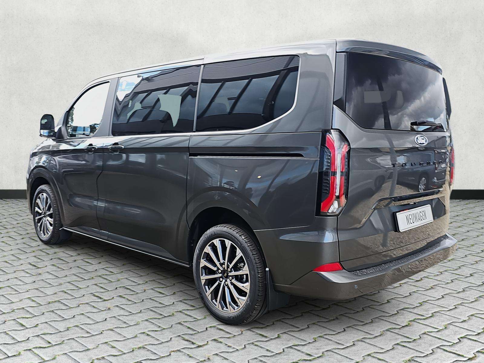 Fahrzeugbild eines Ford Tourneo Custom
