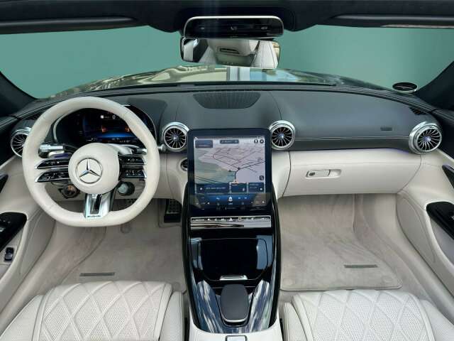 Fahrzeugbild eines Mercedes-Benz SL