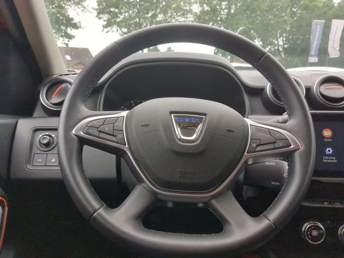 Fahrzeugbild eines Dacia Duster