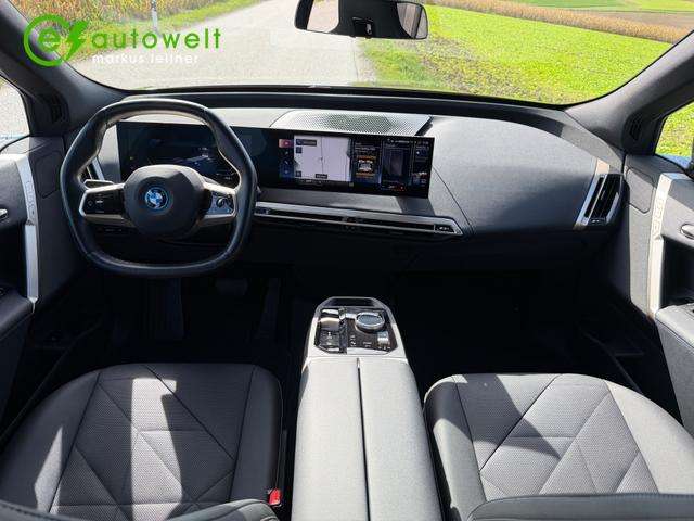 Fahrzeugbild eines BMW iX