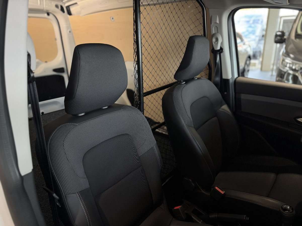 Fahrzeugbild eines Renault Express