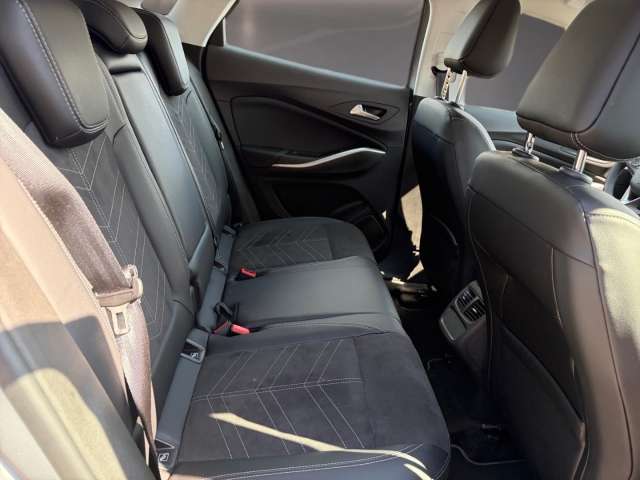 Fahrzeugbild eines Opel Grandland X