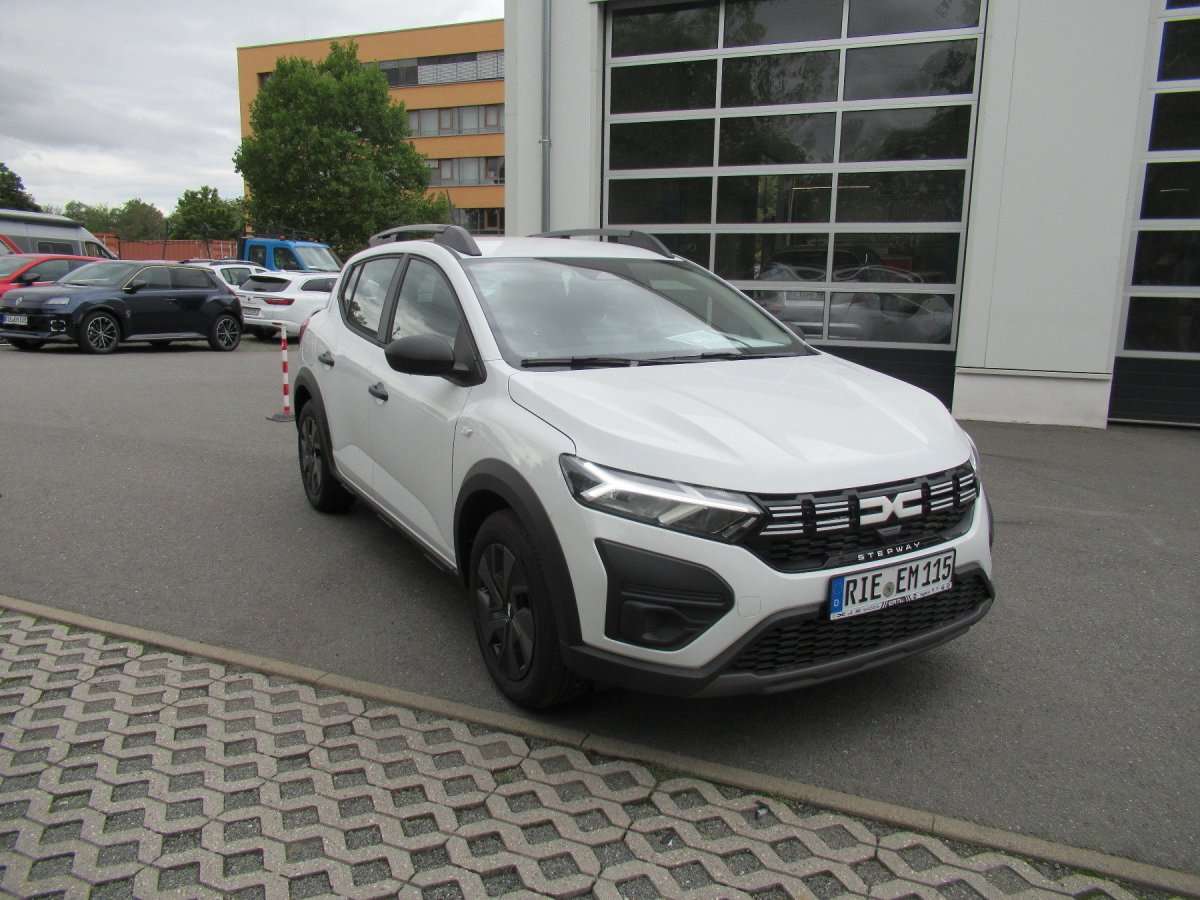 Fahrzeugbild eines Dacia Sandero