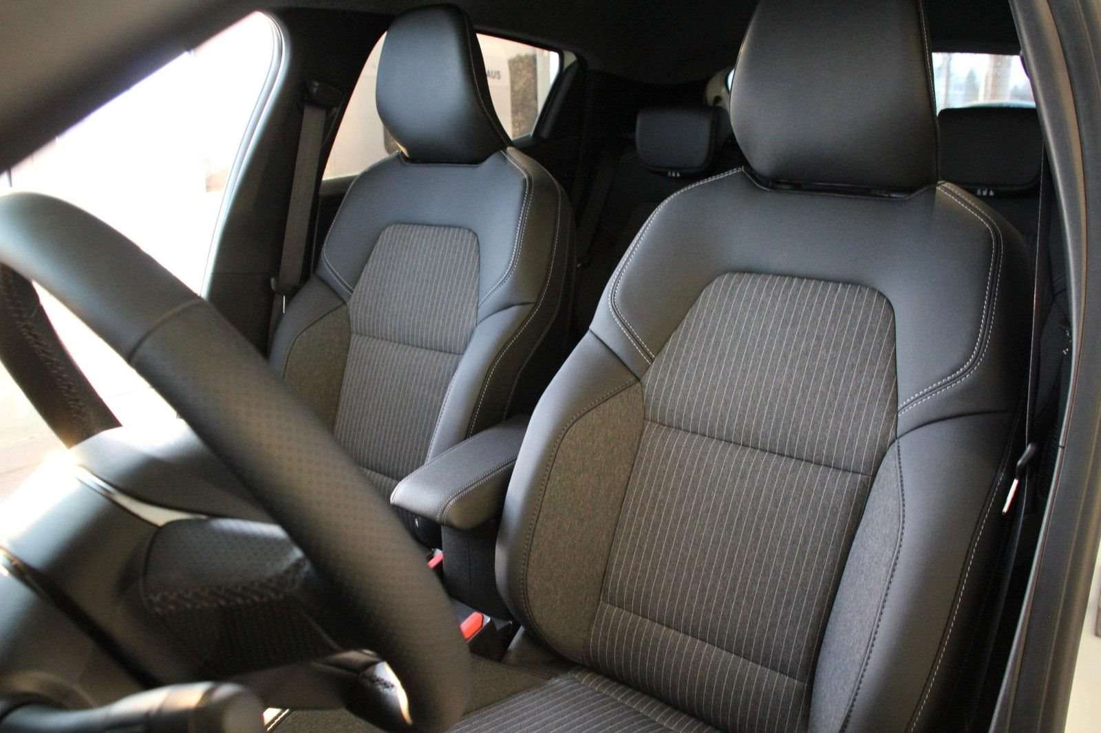 Fahrzeugbild eines Mitsubishi Colt