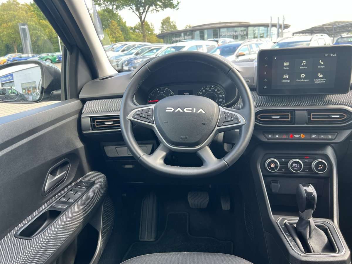 Fahrzeugbild eines Dacia Sandero