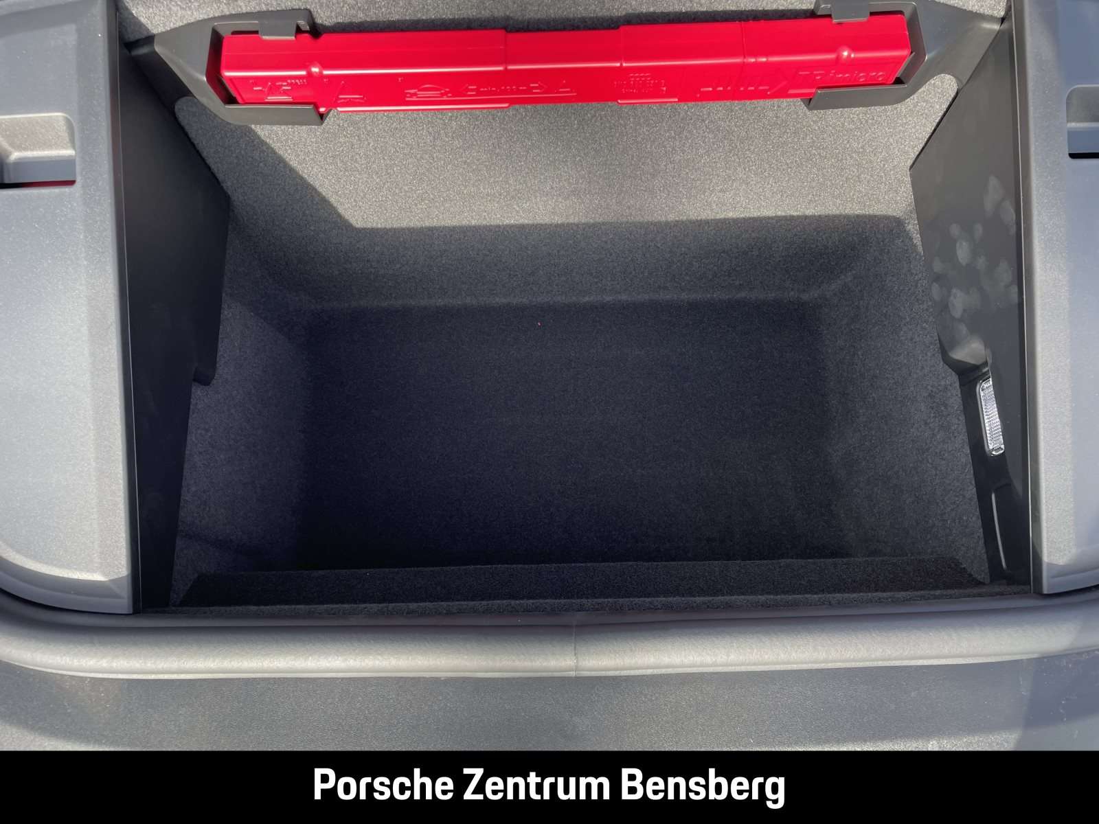 Fahrzeugbild eines Porsche Taycan