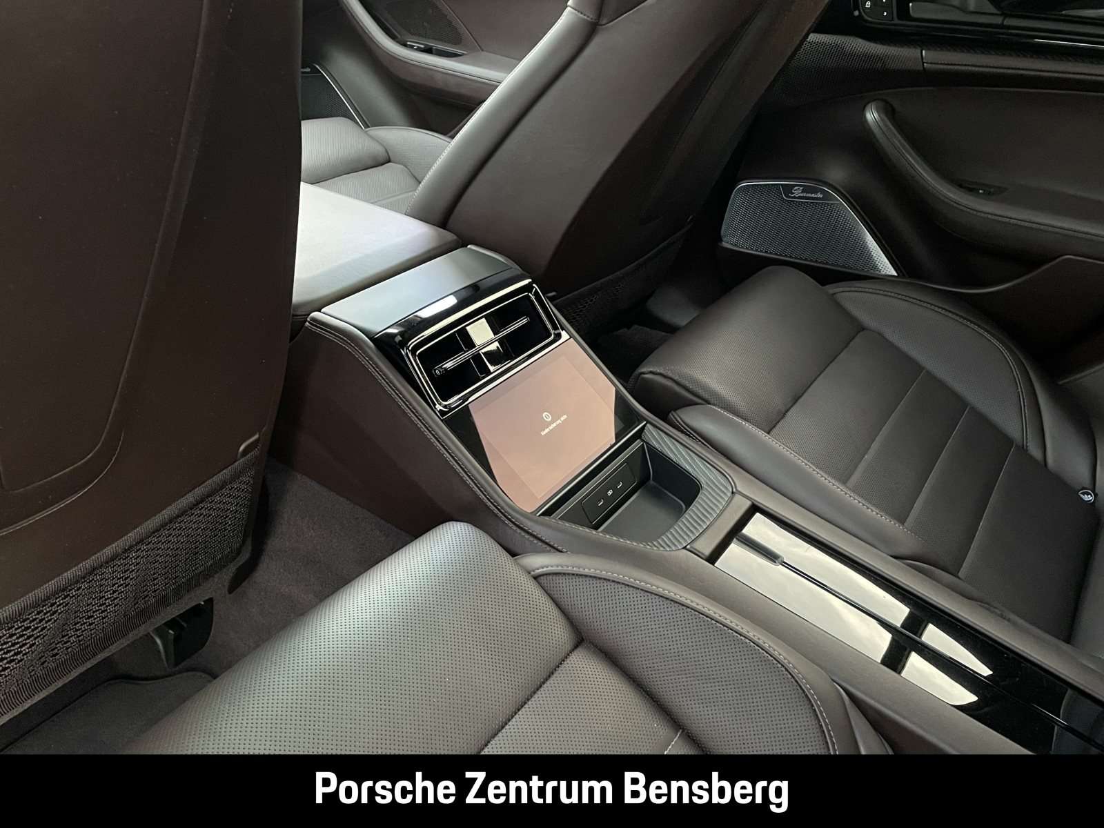 Fahrzeugbild eines Porsche Panamera