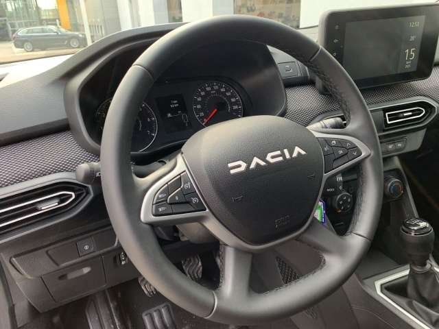 Fahrzeugbild eines Dacia Jogger