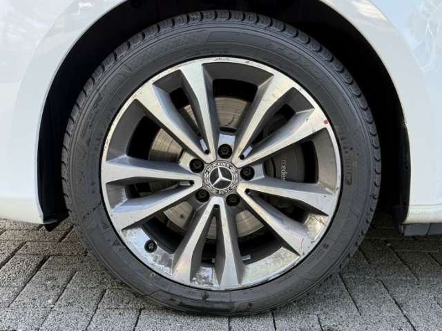 Fahrzeugbild eines Mercedes-Benz V-Klasse