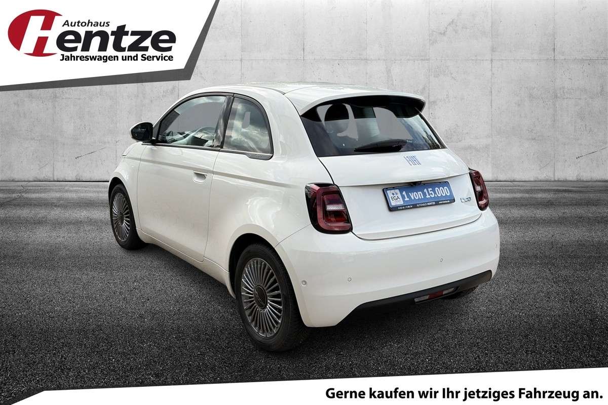 Fahrzeugbild eines Fiat 500