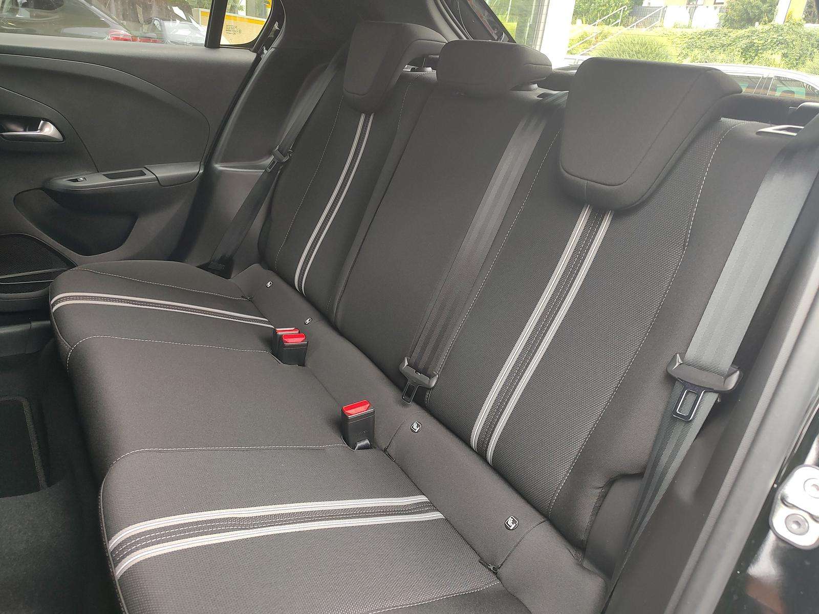 Fahrzeugbild eines Opel Corsa