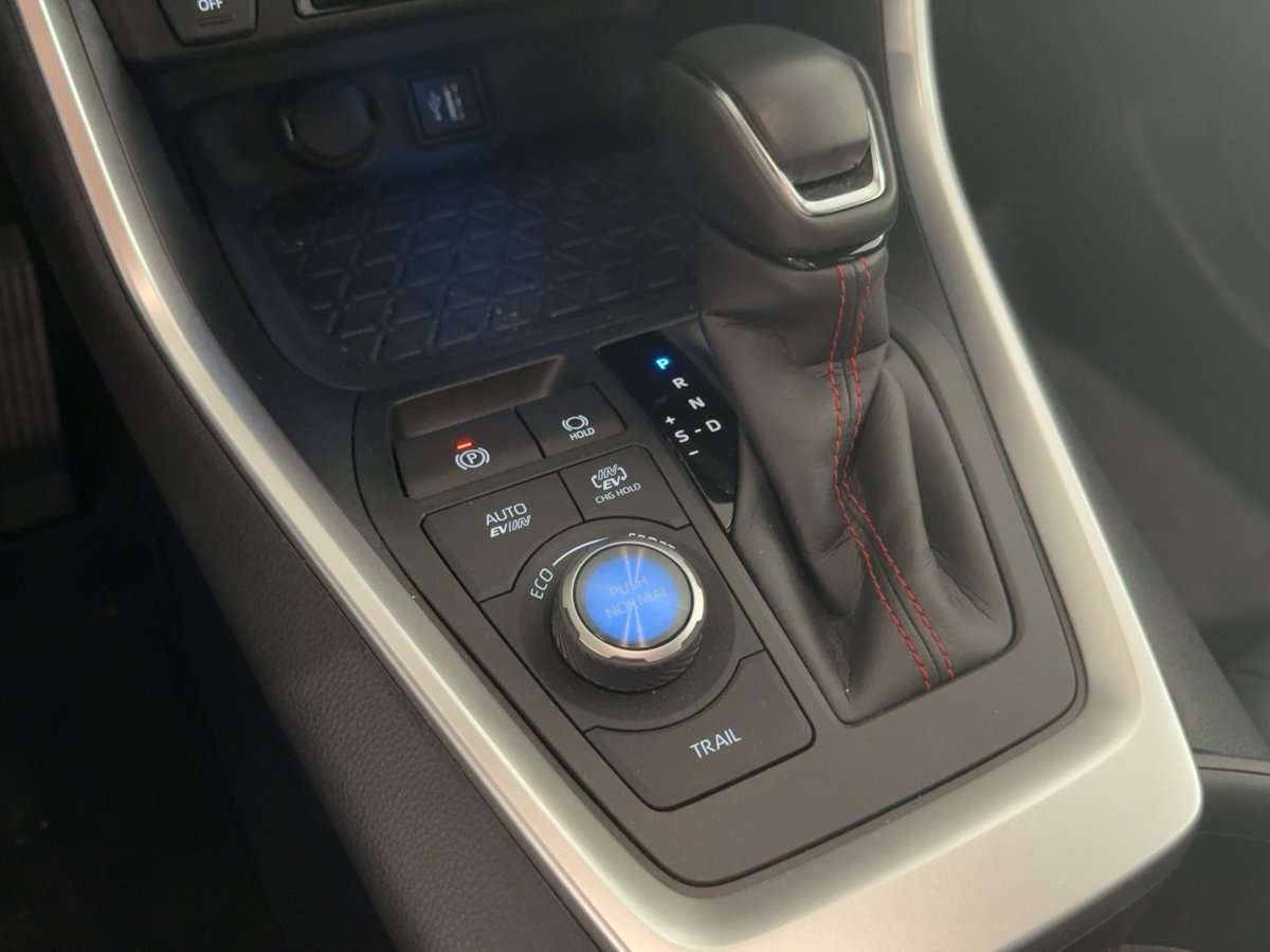 Fahrzeugbild eines Suzuki Across