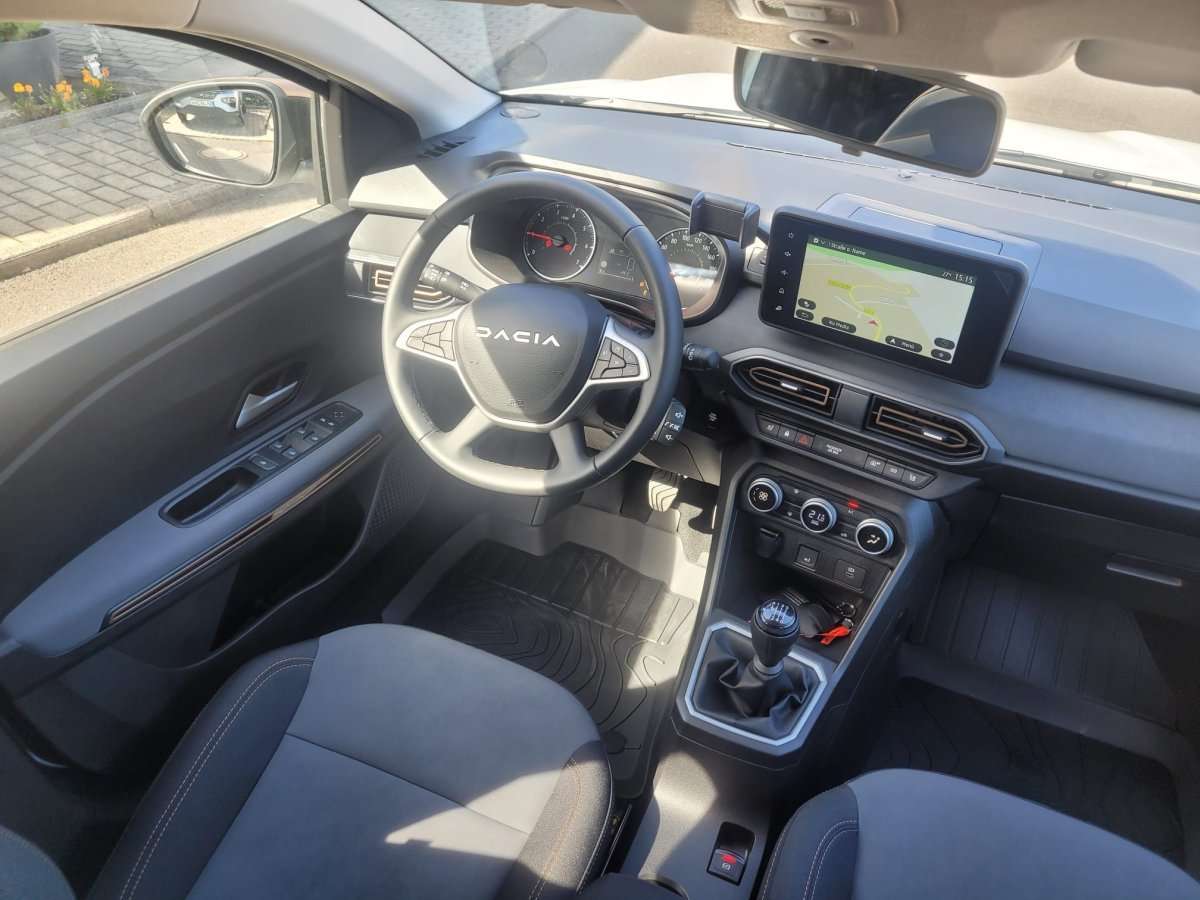 Fahrzeugbild eines Dacia Jogger