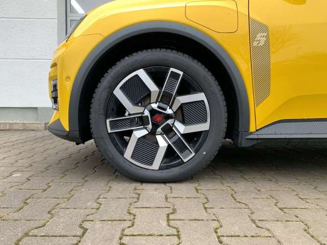 Fahrzeugbild eines Renault 5 E-TECH