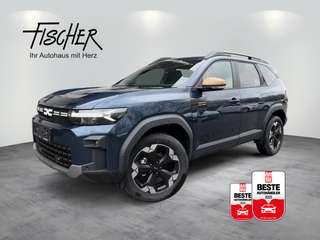 Schräge Frontansicht auf einen Dacia Bigster , freigestellt