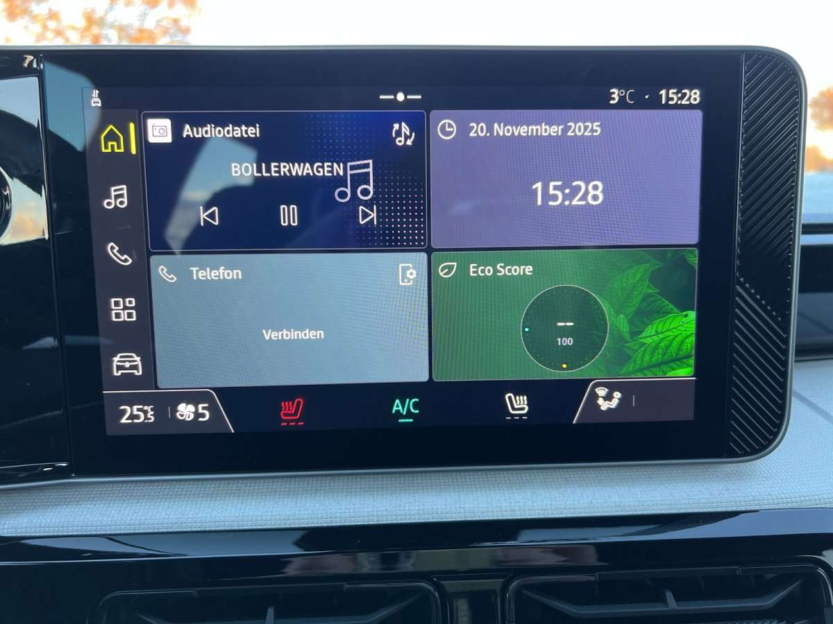 Fahrzeugbild eines Renault 5 E-TECH