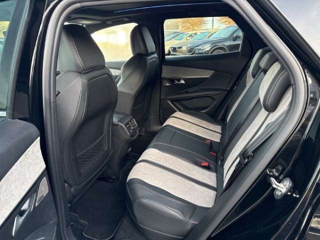 Fahrzeugbild eines Peugeot 3008