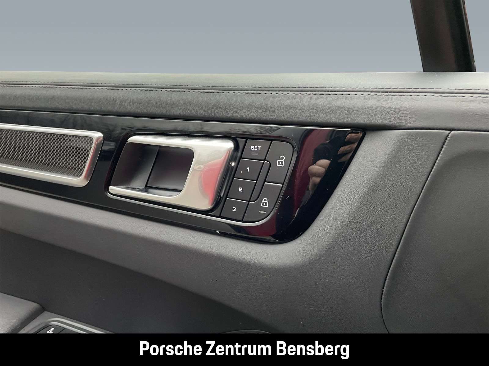 Fahrzeugbild eines Porsche Cayenne