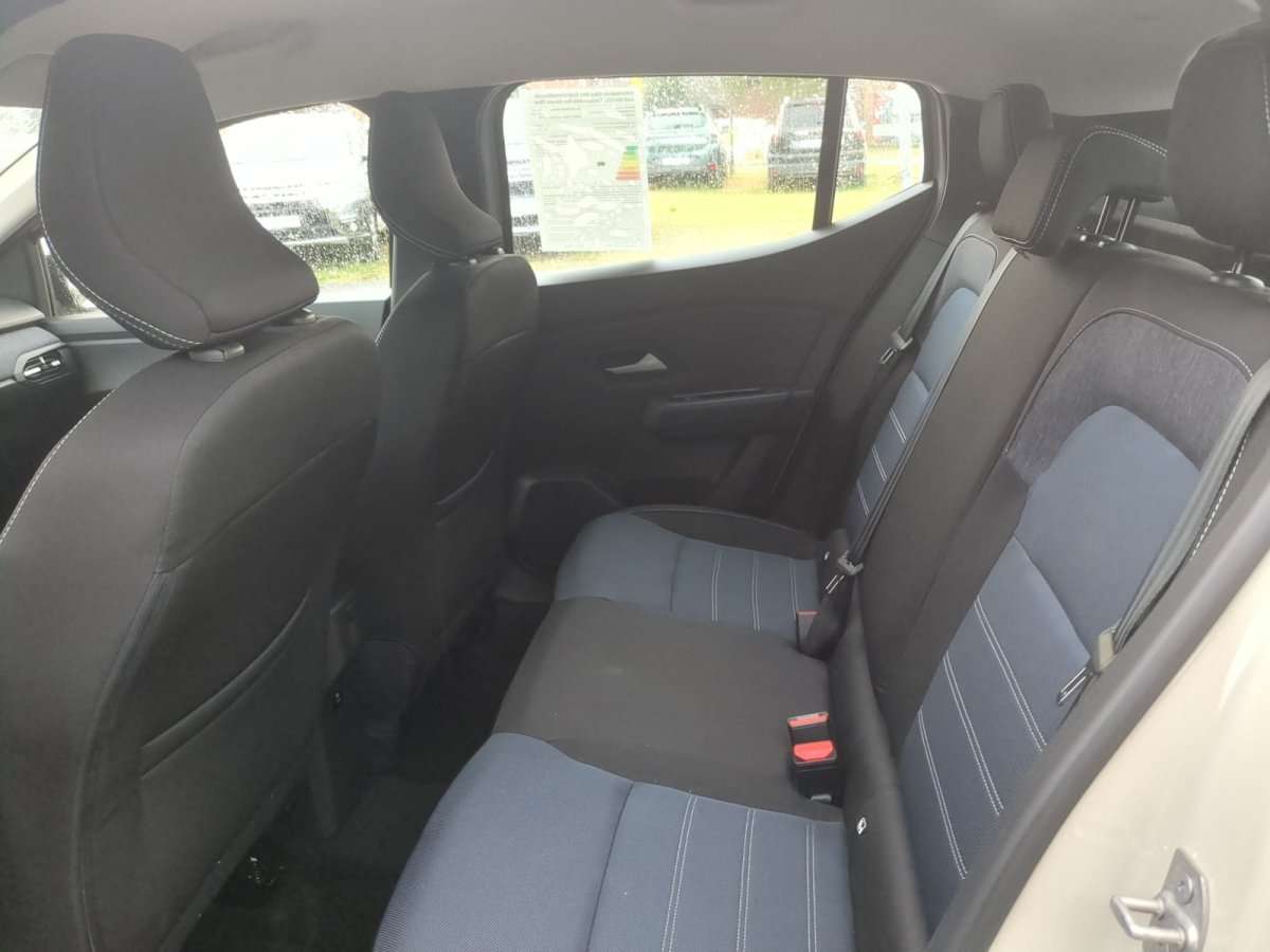 Fahrzeugbild eines Dacia Sandero